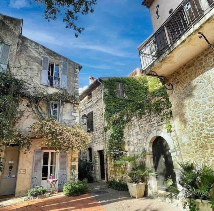 L Appartement De Manon, Centre Historique Du Vieil อองทีบส์ ภายนอก รูปภาพ